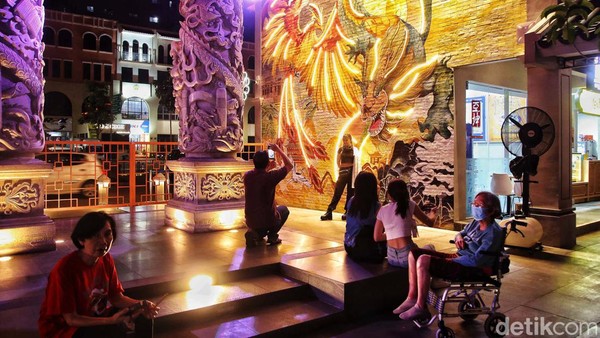 Lewat sentuhan Kota Shanghai ini, pengunjung dapat juga menikmati spot foto yang Instagramable