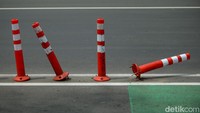 Stick Cone nya ini sebenarnya melar dan bisa bangun lagi, namun rusak karena sering ditabrak.