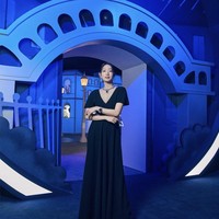 Aktris 32 tahun itu sontak menuai pujian karena kembali dengan bentuk tubuh ramping. Sejumlah penggemar pun menyorot auranya sebagai ibu satu anak. Foto: dok. Instagram @harpersbazaarkorea