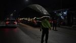 Potret Rangkaian Kereta Cepat Digendong Truk, Meluncur ke Tegalluar