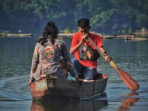 Pasuruan dijuluki City of Mountain. Sebab, Pasuruan dikelilingi gunung. Terlepas dari itu, Pasuruan juga memiliki ranu yang keren.
