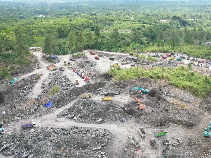 Potret tambang ilegal di lereng Merapi Desa Kemiren Kecamatan Srumbung, Kabupaten Magelang. Foto diambil Rabu (11/1/2023).