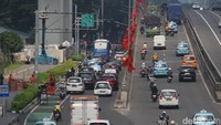 Kini lalu lintas telah kembali lancar.