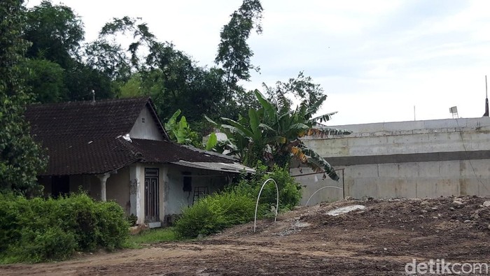 Tanah pekarangan di Dukuh Klinggen, Guwokajen, Sawit, Kabupaten Boyolali yang disengketakan anak gugat ibu dan saudaranya.