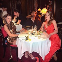 Tampaknya Una dipilih sebagai pasangan kedua David. Selain unggahan David yang terkesan mengonfirmasi hubungan mereka, unggahan Una pun jadi sorotan. Dalam foto makan malam bertiga tersebut, Una memberikan keterangan foto: Saya memulai tahun 2023 di tempat yang nyaman, merasa benar-benar bahagia dan damai.”Foto: Instagram