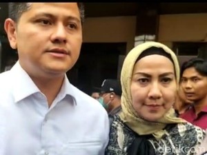 Venna Melinda Sebut Diganggu Ferry Irawan gegara Tak Berhubungan Intim