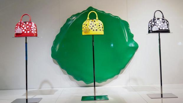 NEW YORK, U.S.- JANUARY 8: Purses of realistic robot of Japanese artist Yayoi Kusama in the window of the Louis Vuitton store on Fifth Avenue, New York which opened to public on January 6th, attracts the attention of those who see it. The company also presents its second collaboration with 93 years old artist at a pop-up store in the Meatpacking District in New York. (Photo by Selcuk Acar/Anadolu Agency via Getty Images)