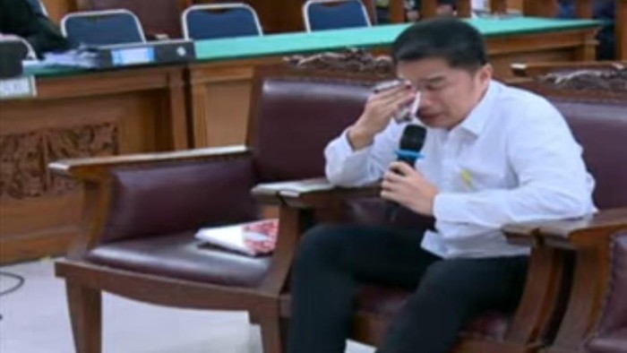 AKBP Arif Rachman menangis di sidang pada 13 Januari 2023