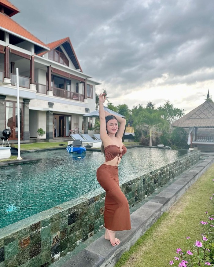ayudia putri ayudia putri