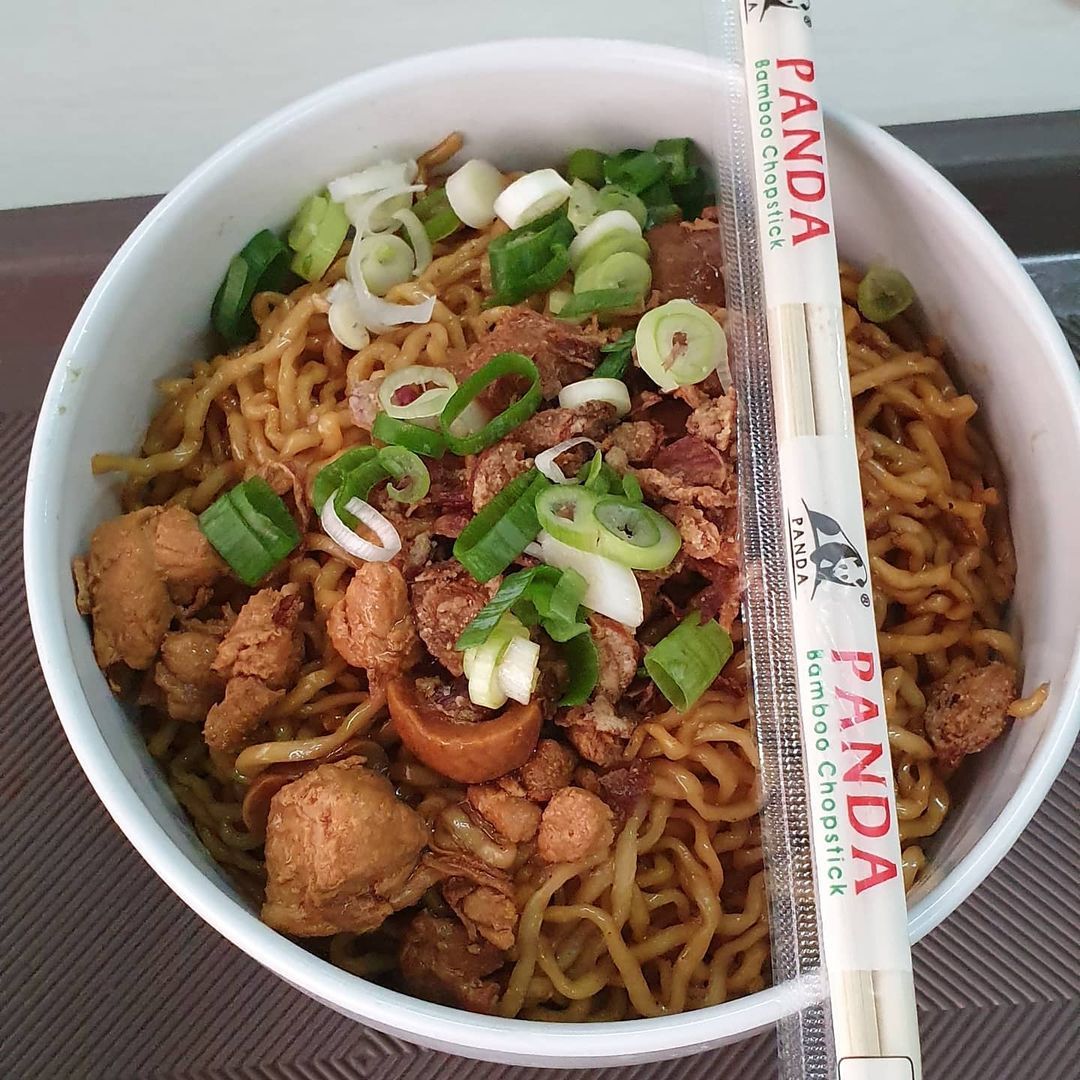 Bakmi enak di BSD