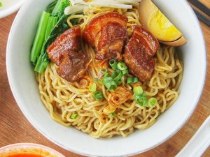 5 Tempat Makan Ini Punya Bakmi Ayam dan Bakmi Babi Enak di BSD