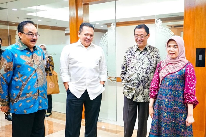 Bamsoet Bersama Pegawai BPK