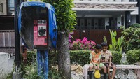 Telepon Umum atau Telepon Coin mencapai puncak kejayaannya di periode 1980 hingga 1990-an. Inisiatornya adalah Perusahaan Negara Telekomunikasi (Permutel) atau yang kini lebih dikenal dengan Telkom Indonesia.