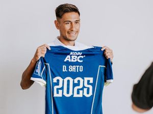 Persib Perpanjang Kontrak Daisuke Sato