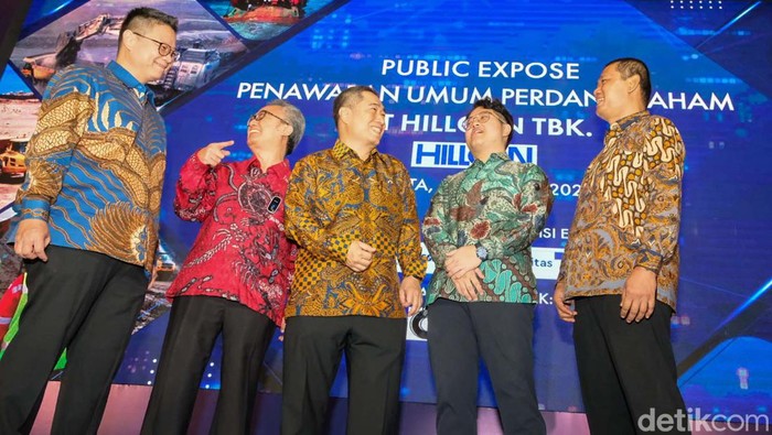Gelar IPO, Hillcon Tawarkan 442,300 Juta Saham Perusahaan jasa tambang Hillcon berencana melantai di Bursa Efek Indonesia (BEI) lewat mekanisme initial public offering (IPO). Hillcon bakal melepas 442,300 juta saham kepada publik.