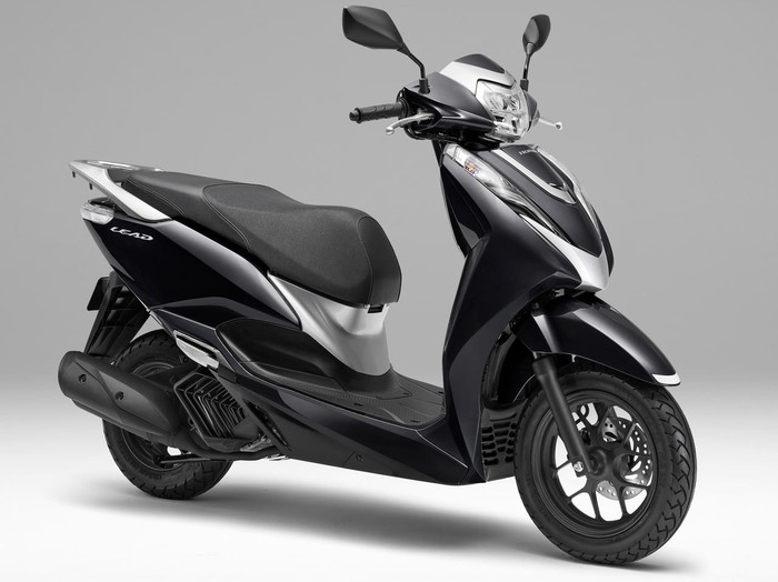 Honda Lead 125 baru.