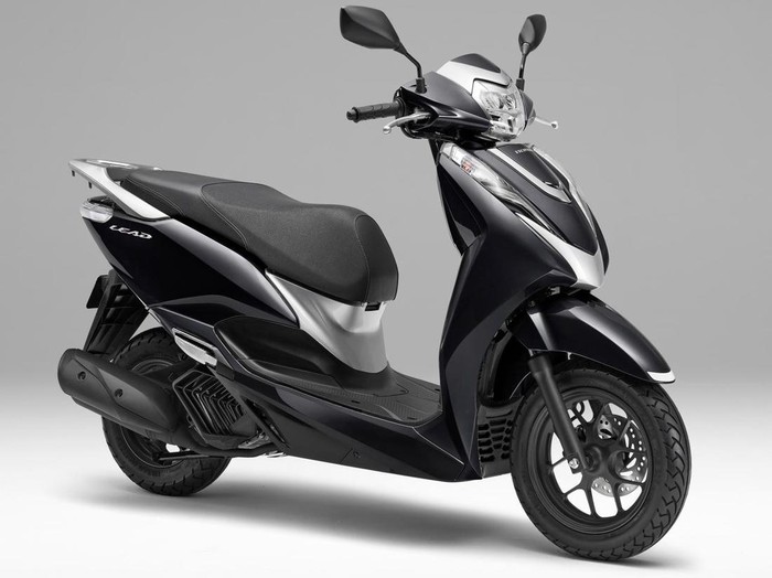 Honda Lead 125 baru.