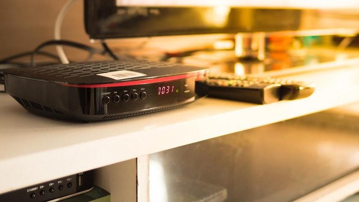 Ilustrasi Set Top Box