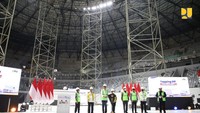Pelaksanaan Topping Off ini sekaligus menandai berakhirnya pekerjaan struktur IMS GBK dan akan segera memasuki tahap finishing, pengisian interior dan perapihan akhir. Foto: Dok. Kementerian PUPR