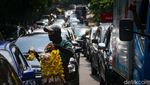 Ampuunn... Jalan TB Simatupang Jaksel Macet Banget