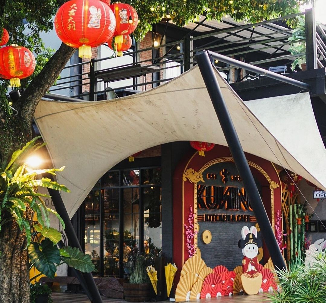 Kuning Kitchen and Cafe Kota Blitar