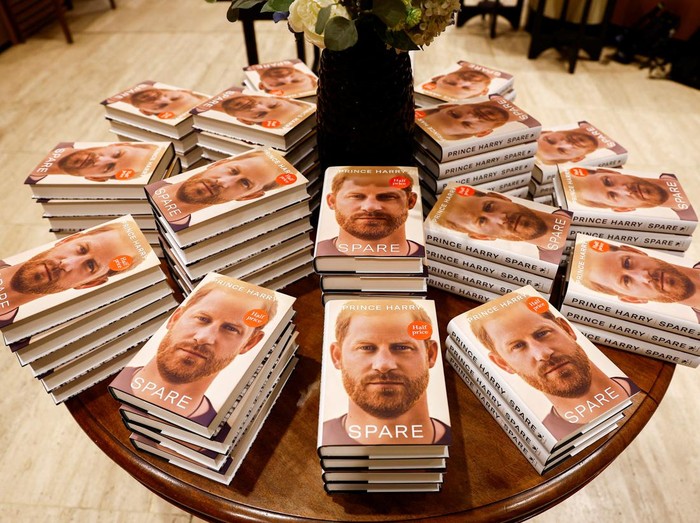 Copies of Britains Prince Harrys autobiography Spare are displayed at Waterstones bookstore, in London, Britain January 10, 2023. REUTERS/Peter Nicholls