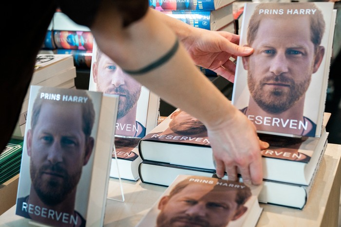 Prince Harrys autobiography Reserven, also called Spare in english, is ready for sale at the Boghallen bookshop in Copenhagen, January 10, 2023. Ritzau Scanpix/Ida Marie Odgaard via REUTERS    ATTENTION EDITORS - THIS IMAGE WAS PROVIDED BY A THIRD PARTY. DENMARK OUT. NO COMMERCIAL OR EDITORIAL SALES IN DENMARK.