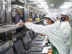 Melihat Produksi Laptop di Acer Manufacturing Indonesia