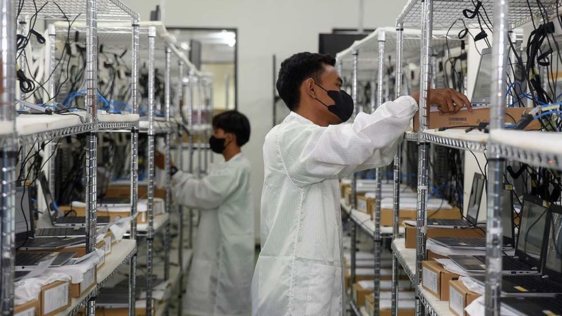 Acer Manufacturing Indonesia (AMI) telah 11 tahun berkiprah di Indonesia. Yuk lihat pabrik Acer di Kabupaten Bekasi, Jawa Barat.