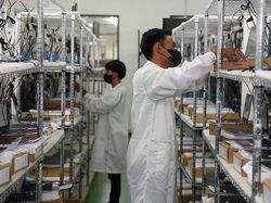 Melihat Produksi Laptop di Acer Manufacturing Indonesia
