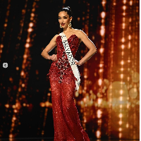 Alejandra Guajardo yang berusia 26 tahun mahir berbahasa asing. Dia menguasai bahasa Inggris, Spanyol, Prancis dan Italia. Foto: Instagram