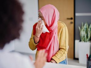 Hukum Menangis Saat Puasa, Batal atau Tidak?
