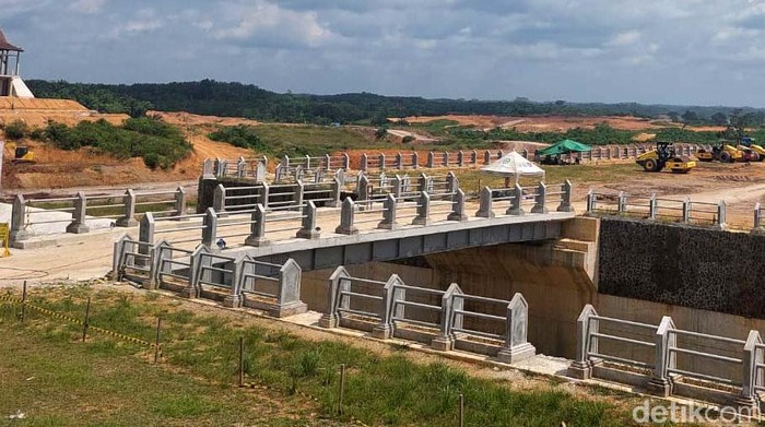 Pembangunan Bendungan Sepaku Semoi di Kalimantan Timur (Kaltim) dipercepat. Bendungan rencananya bakal menjadi infrastruktur penunjang di Ibu Kota Negara baru.