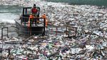 Kotor! Tumpukan Sampah Padati Danau di Serbia