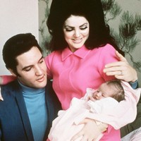 Lahir pada 1 Februari 1968, Lisa Marie Presley merupakan anak semata wayang Elvis Presley dan Priscilla Presley. Foto: Getty Images