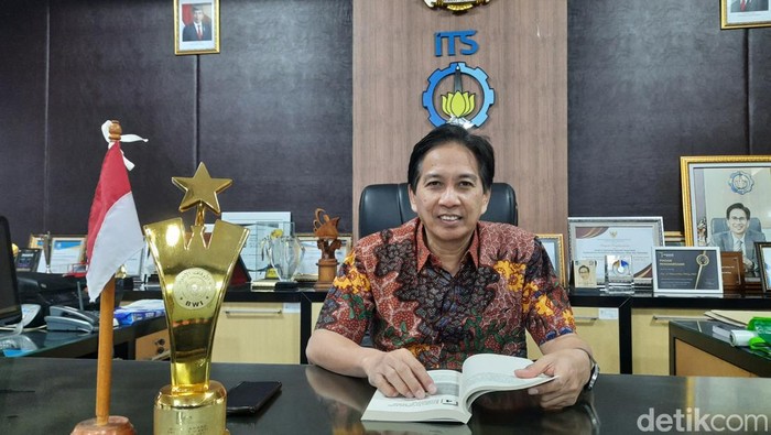 Rektor ITS Prof M Ashari