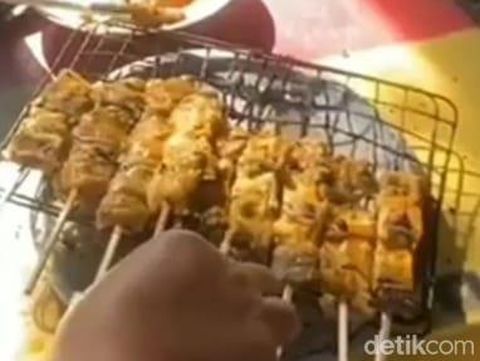 Sate Komo Bandeng Saat Mampir ke Kota Pasuruan