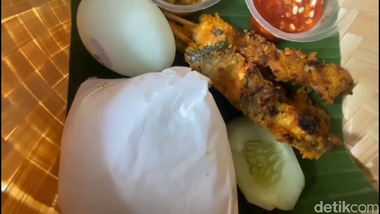 Sate Komo Bandeng Saat Mampir ke Kota Pasuruan