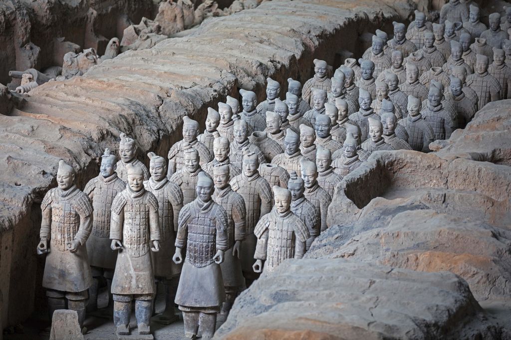 tentara terakota patung prajurit yang menggambarkan tentara qin shi huang kaisar cina pertama di dekat xian sian distrik linto