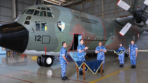 TNI AU resmi menghentikan operasional pesawat C-130 B Hercules A-1312 Skadron Udara 32 Lanud Abdulrachman Saleh Malang setelah 47 tahun pengabdian. (dok Dispenau)