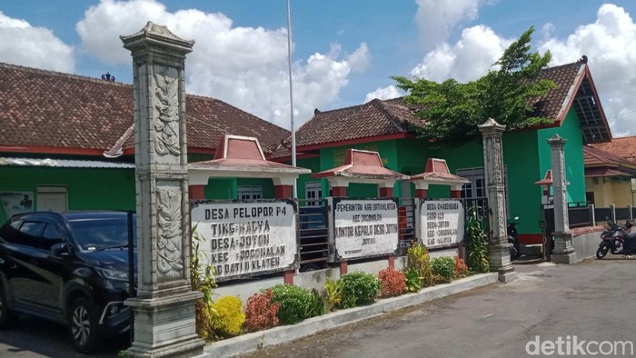 Kantor pemerintah desa Joton, Kecamatan Jogonalan, Klaten.