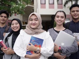 Ada Beasiswa Influencer dari UM Surabaya, Begini Persyaratannya