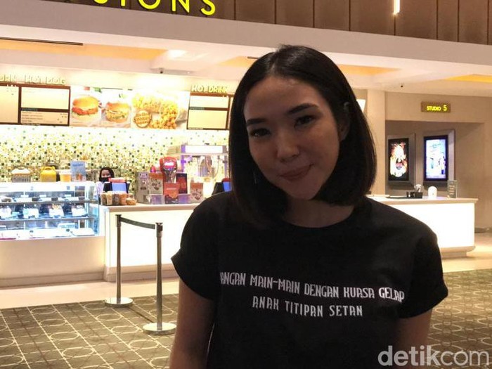 Gisella Anastasia saat ditemui sesuai acara nonton bareng film horor pertamanya, Anak Titipan Setan, di Jogja City Mal, Sleman, Sabtu (14/1/2023).