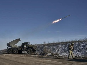 Serangan Ukraina Hantam Bus di Wilayah yang Diduduki Rusia, 8 Orang Tewas