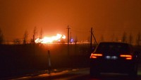 Diketahui, pipa tersebut terdiri dari dua sistem paralel. Yang terbakar hanya sabu bagian atau jaringan pipa saja. AP/Paulius Zidonis