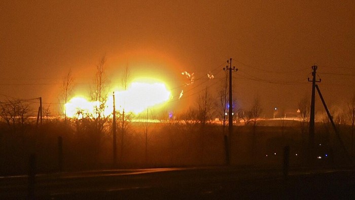 Lithuania Pipeline Explosion A flame rises after an explosion at a gas pipeline near Pasvalys, 175 km (109 miles) north of Vilnius in northern Lithuania on Friday, Jan. 13, 2023. Officials say an explosion has occurred in a pipeline in central Lithuania carrying natural gas to the north of the country and neighboring Latvia but no supply disruptions or injuries were reported. Baltic media reported that Friday's blast sent flames up to 50 meters (164 feet) into the sky and forced the protective evacuation of a nearby village. (AP Photo/Paulius Zidonis)