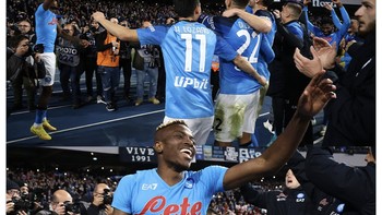 Merayakan kemenangan usai kalahkan Juventus. Foto: Twitter