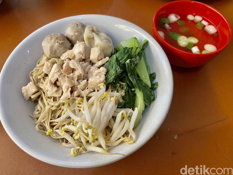 Mie Bejo's:  Bakmi Ayam Viral Mirip Racikan Resto Terkenal