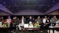 Selain itu, Menteri BUMN, Erick Thohir juga mengingatkan adanya permasalahan ekonomi yang harus dihadapi Indonesia pada Tahun 2023. Setelah berhasil menunjukkan peran dalam penanganan Covid, dia menegaskan, kini BUMN harus bersiap menghadapi resesi ekonomi.