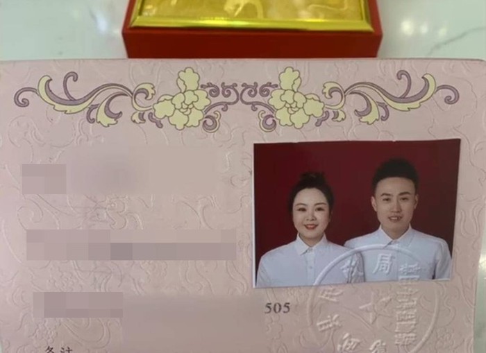 Pasangan suami istri yang menikah 6 kali dan cerai 5 kali.